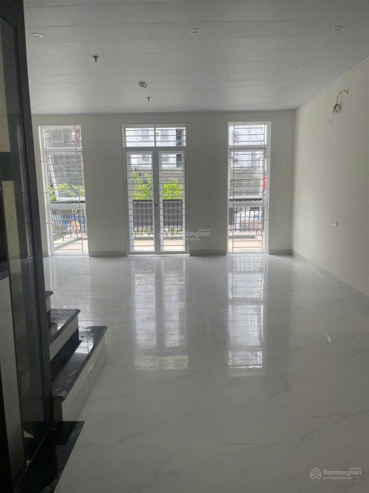 Cho thuê liền kề ở louis đại mỗ, nam từ liêm, hà nội. dt 100m2x5m, mt 6m.nhà đẹp, thang máy.giá 35t