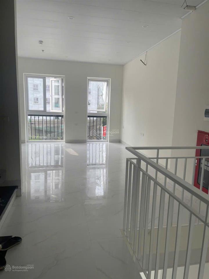 Cho thuê liền kề ở louis đại mỗ, nam từ liêm, hà nội. dt 100m2x5m, mt 6m.nhà đẹp, thang máy.giá 35t