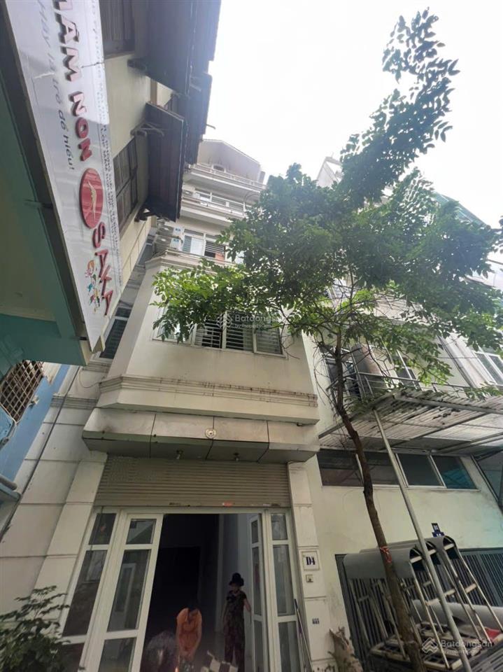 Cho thuê nhà ở nguyễn khả trạc, mai dịch, cầu giấy. dt 80m2x5t, mt 5m. nhà đẹp. giá 25 triệu/tháng.