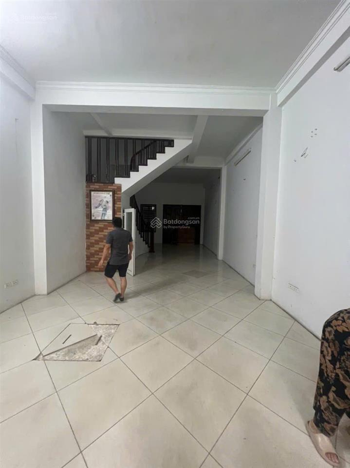 Cho thuê nhà ở nguyễn khả trạc, mai dịch, cầu giấy. dt 80m2x5t, mt 5m. nhà đẹp. giá 25 triệu/tháng.