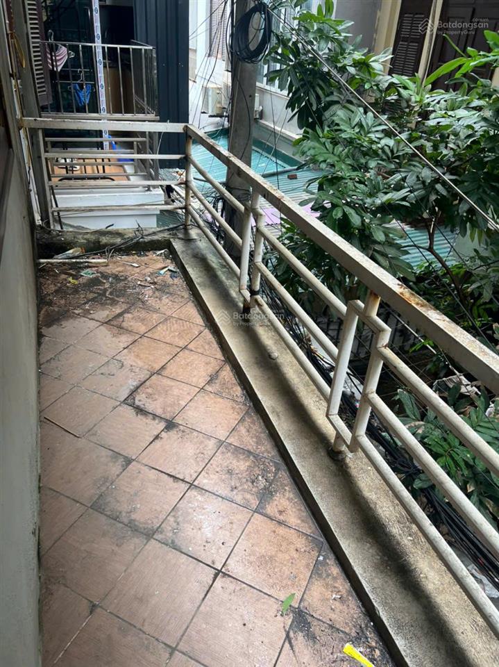 Cho thuê nhà ở nguyễn khả trạc, mai dịch, cầu giấy. dt 80m2x5t, mt 5m. nhà đẹp. giá 25 triệu/tháng.