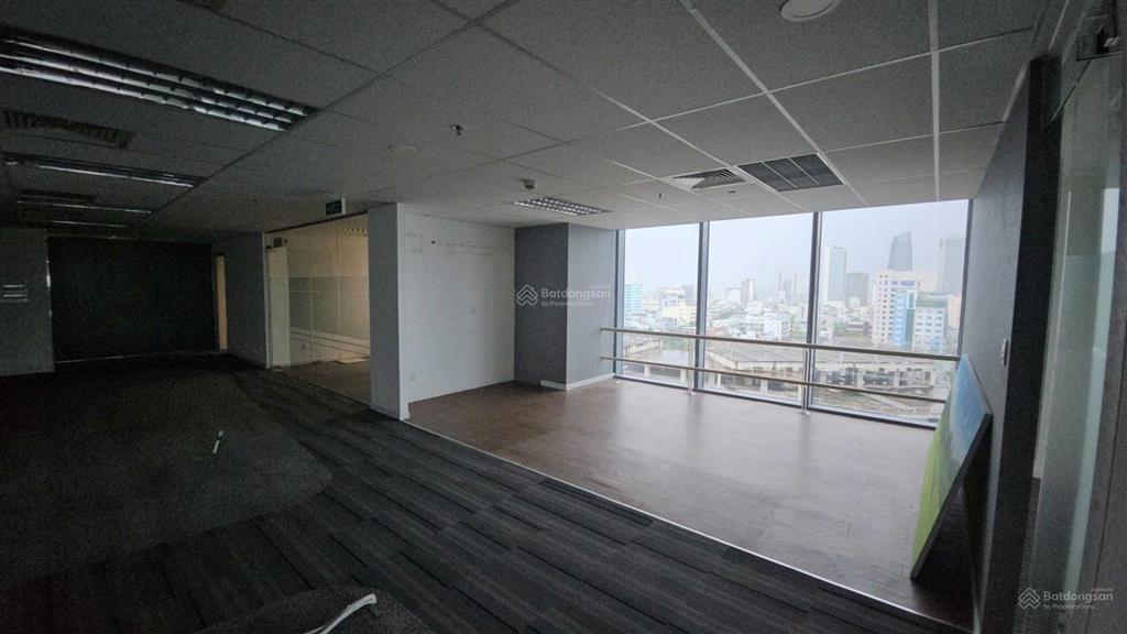 Văn phòng view sông hàn, diện tích 200m2, giá chỉ 282.000đ/m2/tháng