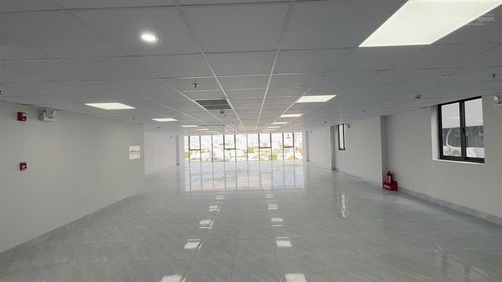 Văn phòng đường xô viết nghệ tĩnh, diện tích 200m2, giá 220.000/m2/tháng