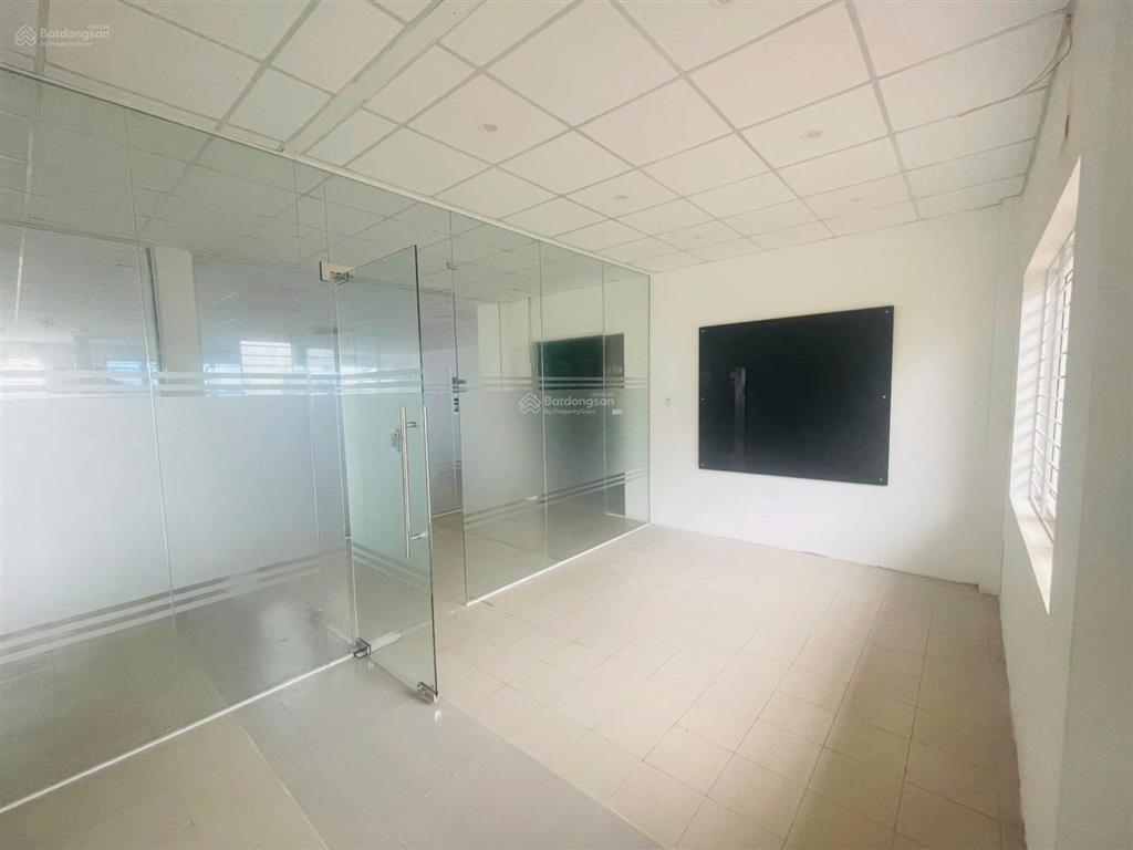 Văn phòng đường lê lợi, diện tích 320m2, giá 50tr/tháng