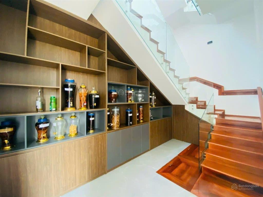 Biệt thự cho thuê tại ngũ hành sơn, diện tích 300m2