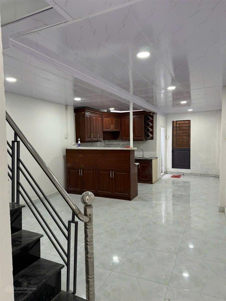 Bán nhà sổ chung ccvb 12 cấp 4 gác lửng 2pn