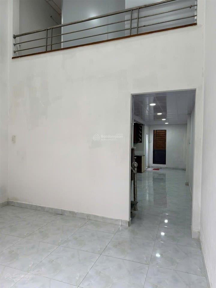 Bán nhà sổ chung ccvb 12 cấp 4 gác lửng 2pn