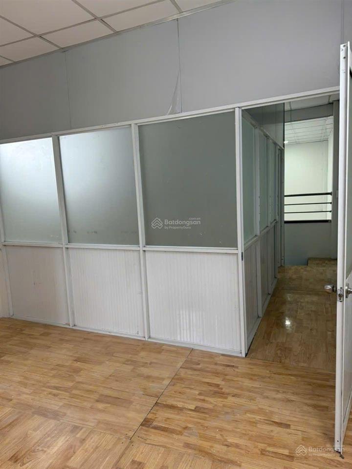 Bán nhà sổ chung ccvb 12 cấp 4 gác lửng 2pn
