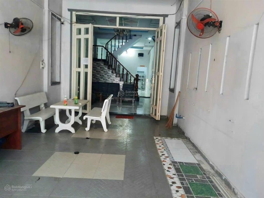 Cho thuê nhà nguyên căn mt thạnh xuân q12 cũ