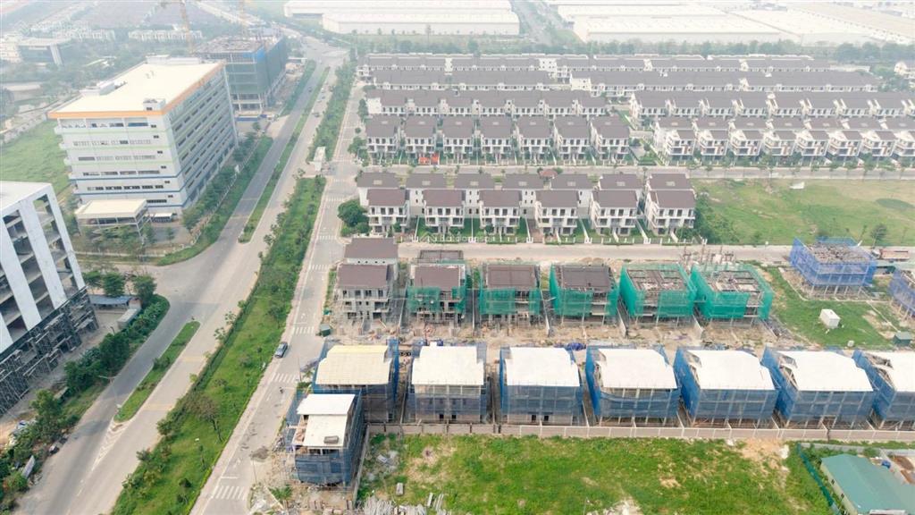 Shop 120m centa riverside, vsip bắc ninh, đường 15,2m cách hồ tây 14km