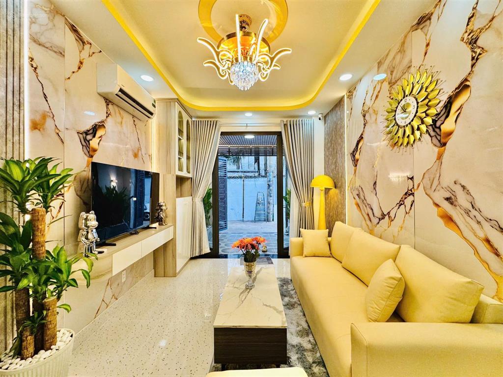 Chính chủ bán siêu phẩm nhà hẻm xe hơi đến cửa ngay công viên gia định