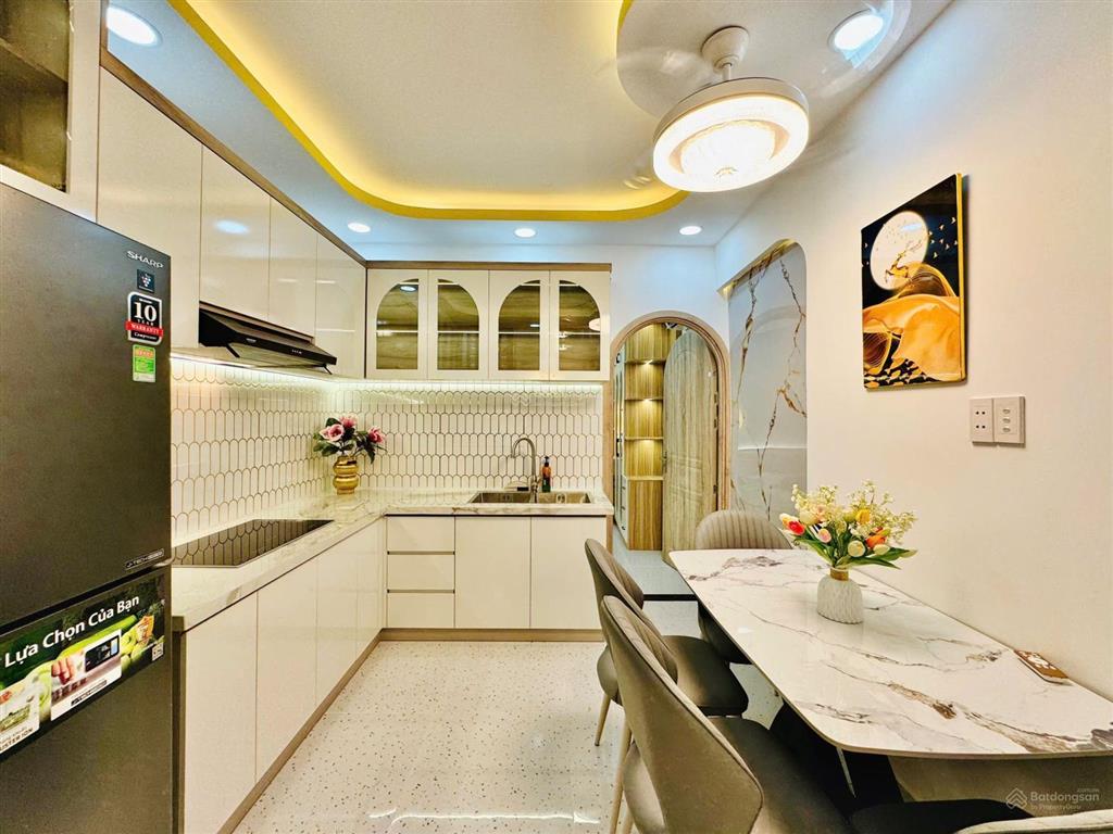 Chính chủ bán siêu phẩm nhà hẻm xe hơi đến cửa ngay công viên gia định