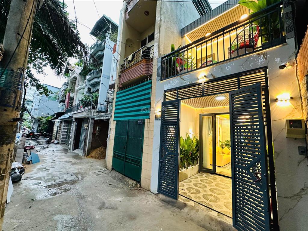 Chính chủ bán siêu phẩm nhà hẻm xe hơi đến cửa ngay công viên gia định