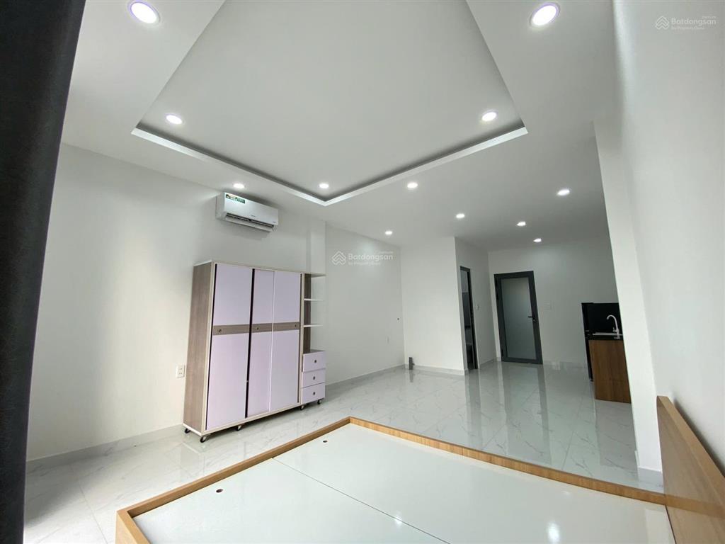 Cho thuê căn hộ ban công, mới 100% ở hương lộ 3 ngay aeon tân phú