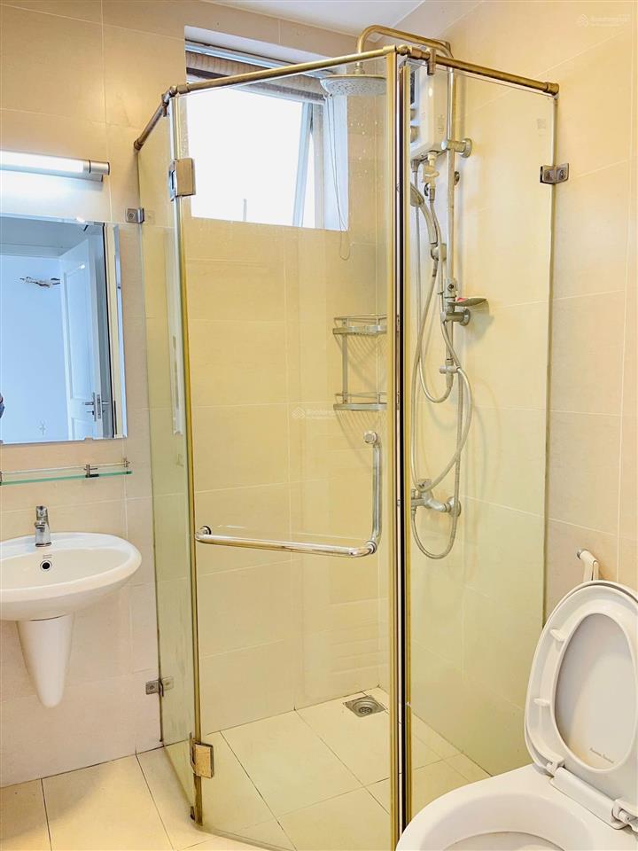 Bán căn view đường số 7 2pn 2 wc có ban công tầng cao có hỗ trợ vay ngân hàng giá bán 3,850 tỷ