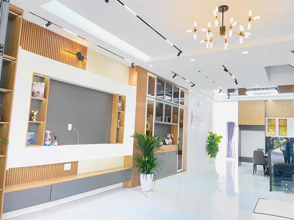 Siêu phẩm đường đinh đức thiện ngang 6m nhà xây mới 100% giá bán 3.980 tỷ sổ hồng riêng