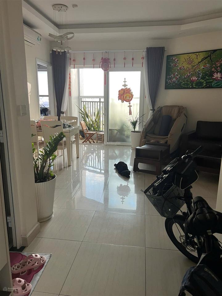 Cho thuê căn 3pn 2wc 96m2 đầy đủ nội thất mới đẹp nhà đang trống vào ở được liền có chỗ đậu ô tô