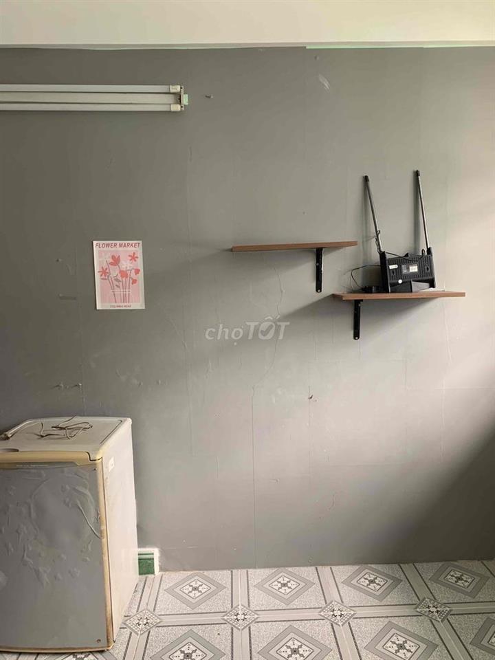 Phòng trọ tủ lạnh ml lối đi riêng Q10