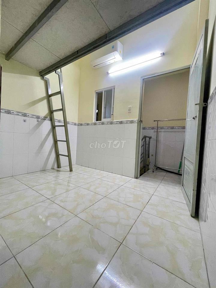 Phòng Trọ Mới Xây Có Máy Lạnh ở Dương Quảng Hàm
