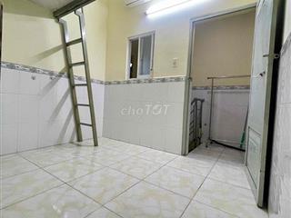 Phòng Trọ Mới Xây Có Máy Lạnh ở Dương Quảng Hàm