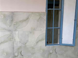 phòng trọ cho công nhân thuê, giờ giấc tự do, wc, bếp, gác,gần chợ bà