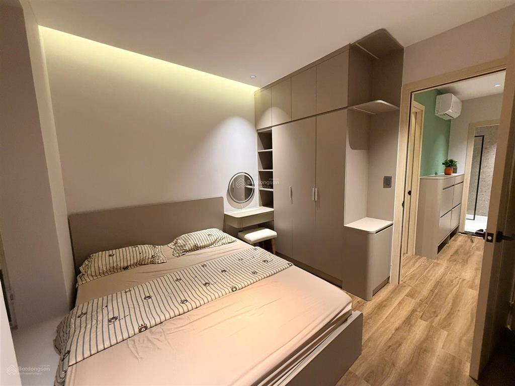 Căn hộ 56m2 full nt mới 100%, có hđ 1 năm thuê 17tr/tháng, sát vivo city, đh rmit, tôn đức thắng
