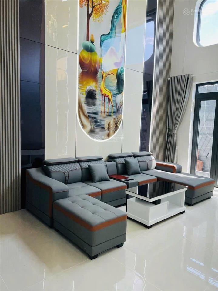 Siêu phẩm đẹp, nội thất sang trọng
liên khu 45, 60,1 m(4,01 m x 15 m) giá 7,7 tỷ