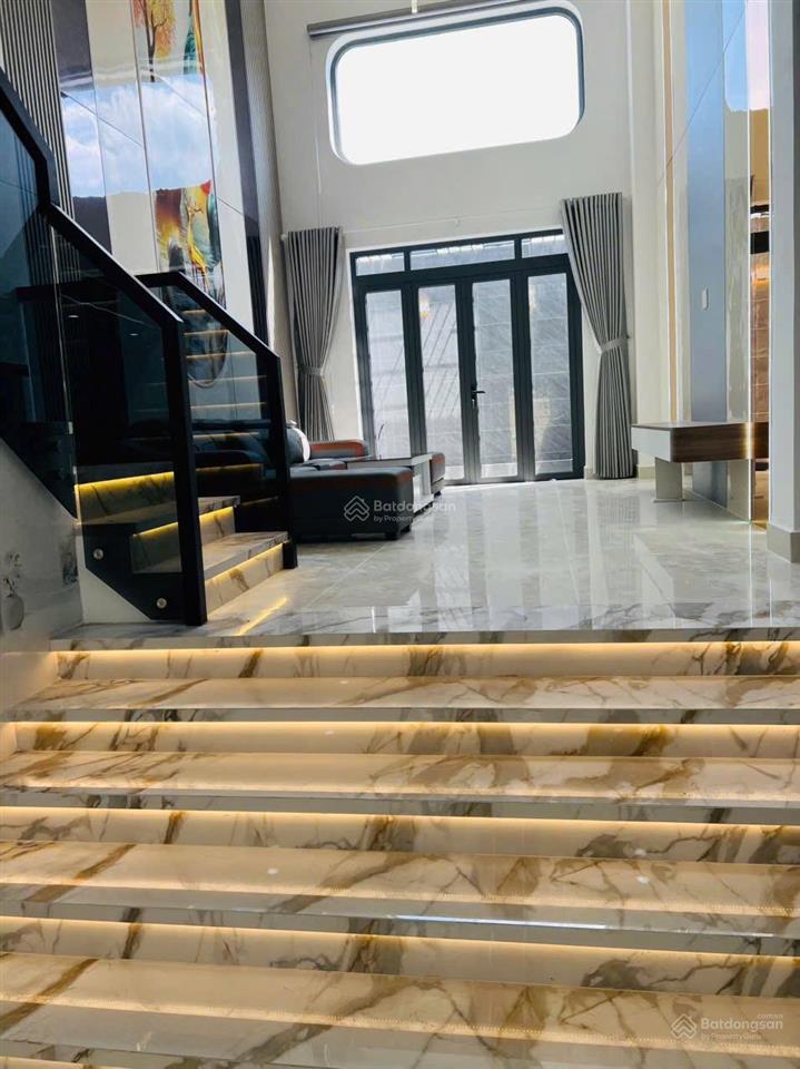 Siêu phẩm đẹp, nội thất sang trọng
liên khu 45, 60,1 m(4,01 m x 15 m) giá 7,7 tỷ