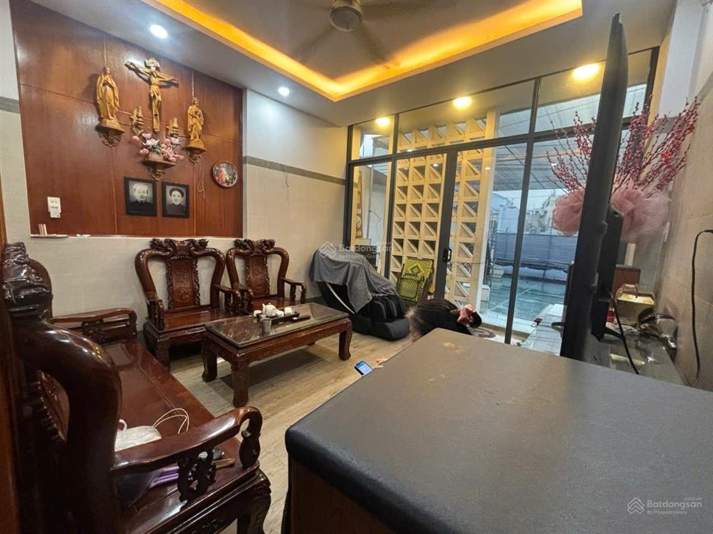 Cho thuê nhà mặt phố 414, đường nguyễn văn quá, 22 triệu vnd, 80 m2