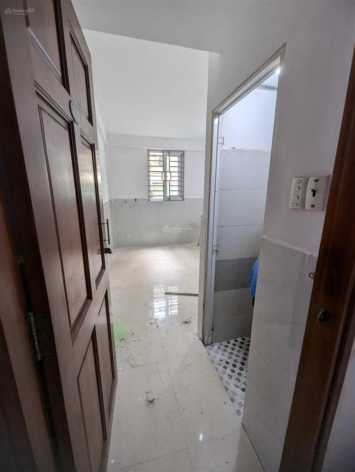 Căn phòng mini có gác mới xây tt bình thạnh có cửa sổ view đẹp + bếp + wc + bảo vệ 24/24