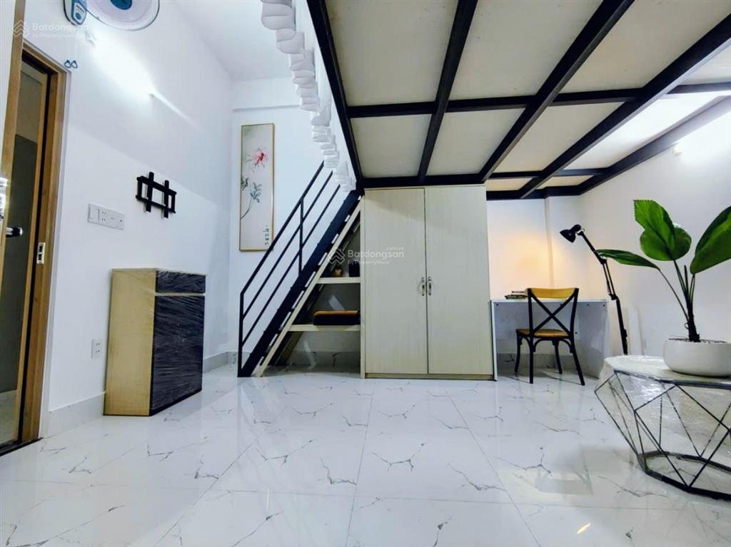 Duplex 35m2 giá chỉ từ 5tr5, ở được 4  5 bạn, cách đh văn lang 3p