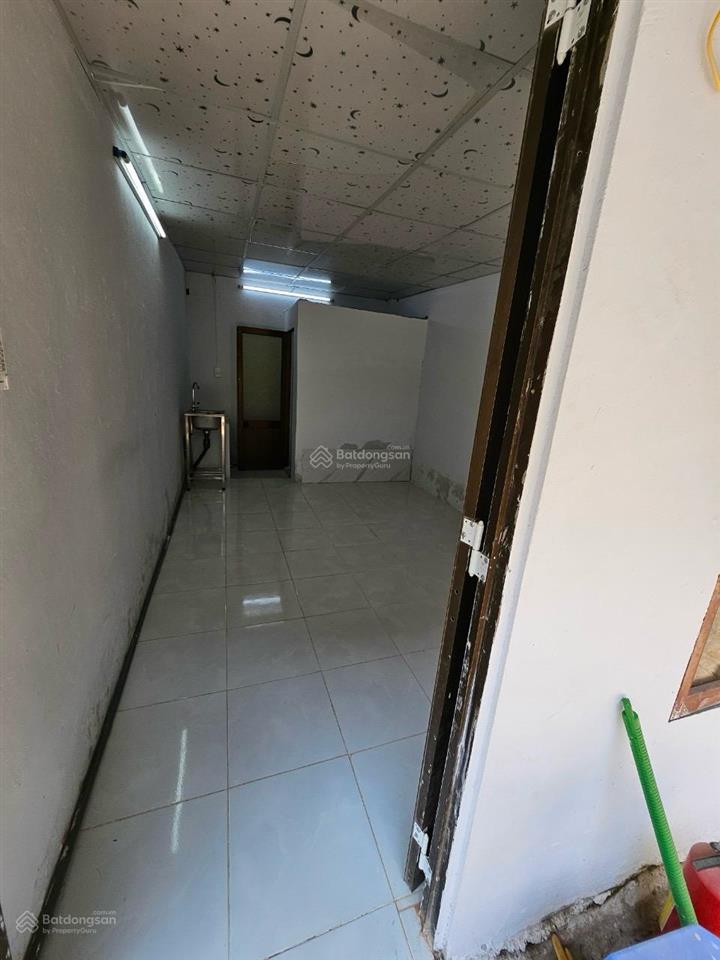 Phòng trọ nguyễn hữu cảnh có máy lạnh chỉ 3,2 tr!