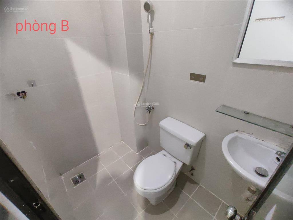 Hcm q3 cho thuê phòng có cửa sổ, toilet riêng, giá 2,4tr/tháng, khu lê văn sỹ