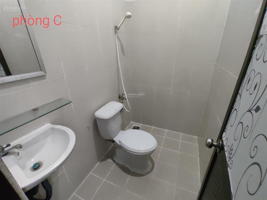 Hcm cho thuê phòng có ban công, cửa sổ, bếp, toilet riêng, giá 2,6tr/tháng