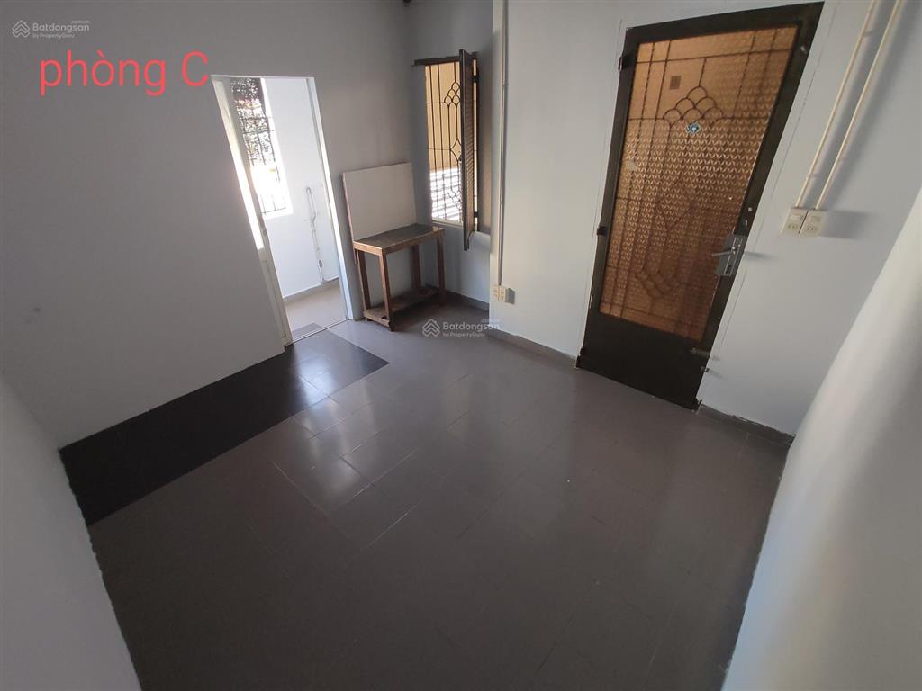 Hcm cho thuê phòng có ban công, cửa sổ, bếp, toilet riêng, giá 2,6tr/tháng