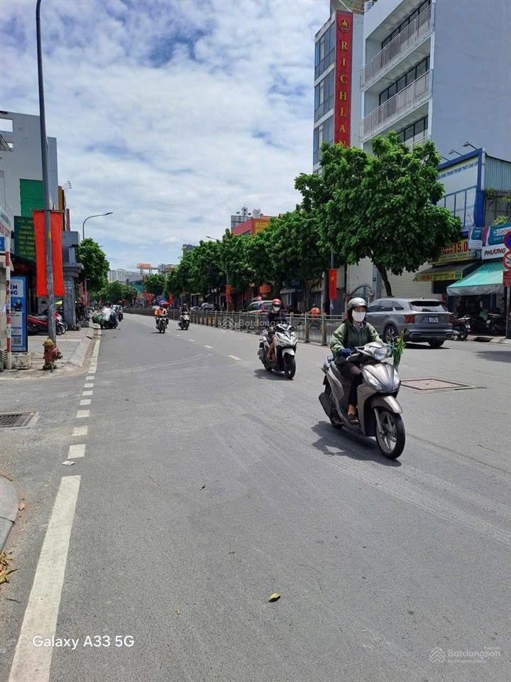 Nhà nhỏ kiot mặt tiền hẻm xe hơi lũy bán bích, 1 lầu mới xây giá 6tr, q. tân phú 0909 724 ***