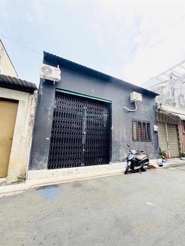 8.5tr8x8mhẻm 8m tô hiệu kế mặt tiềncho thuê nhà quận tân phú