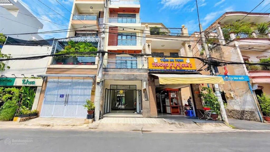 Nhà mặt tiền nguyễn văn khối  p11  4,5mx15m  3 lầu  4pn  4wc = 23 triệu
