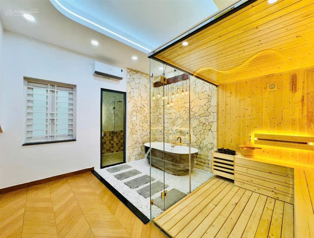 Nhà full nội thất, hẻm thông 8m, phan huy ích p12 4x18m, trệt, 3 lầu, 4 phòng ngủ, 5wc = 22 triệu