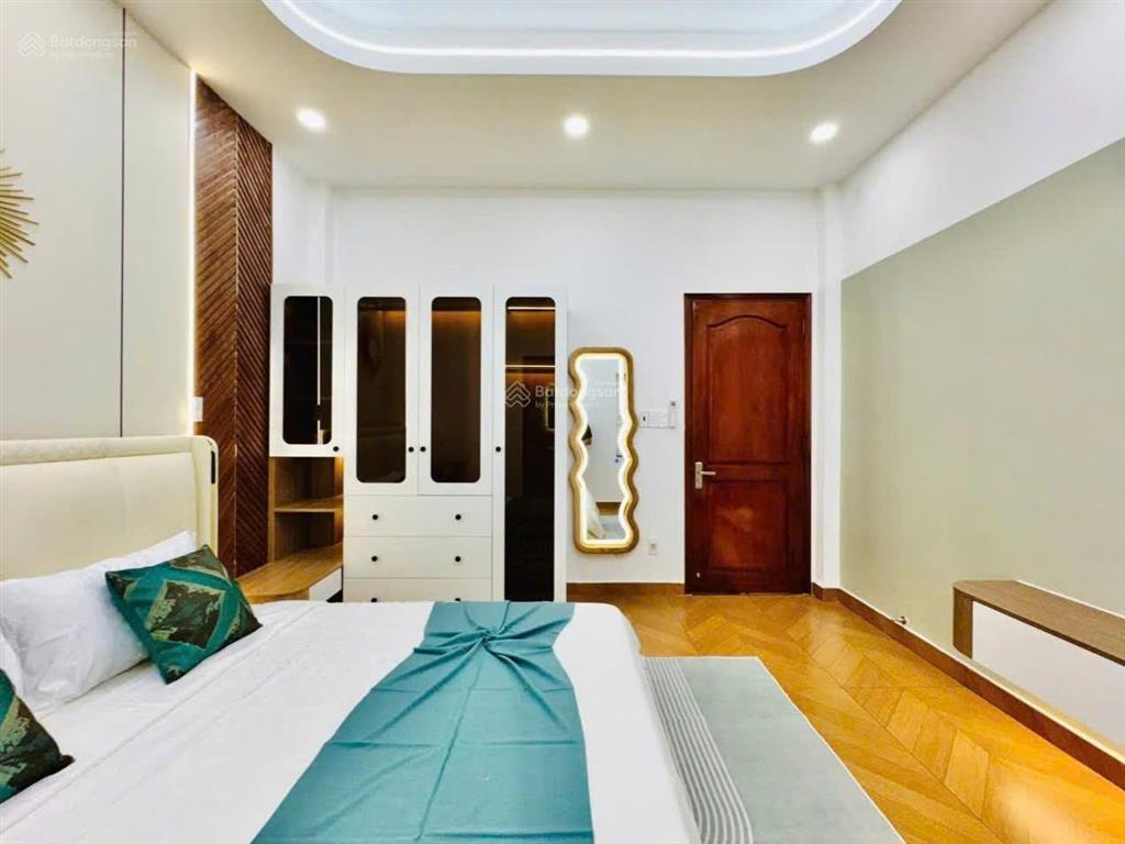 Nhà full nội thất, hẻm thông 8m, phan huy ích p12 4x18m, trệt, 3 lầu, 4 phòng ngủ, 5wc = 22 triệu