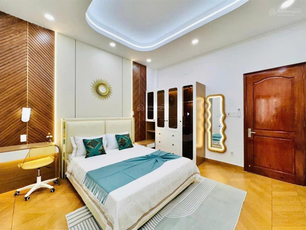 Nhà full nội thất, hẻm thông 8m, phan huy ích p12 4x18m, trệt, 3 lầu, 4 phòng ngủ, 5wc = 22 triệu
