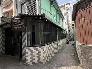 Bán nhà đoạn đẹp nhất bạch đằng .bình thạnh ngay ngã tư hàng xanh .2 mặt tiền 97m2 đất .giá 7.9 tỷ