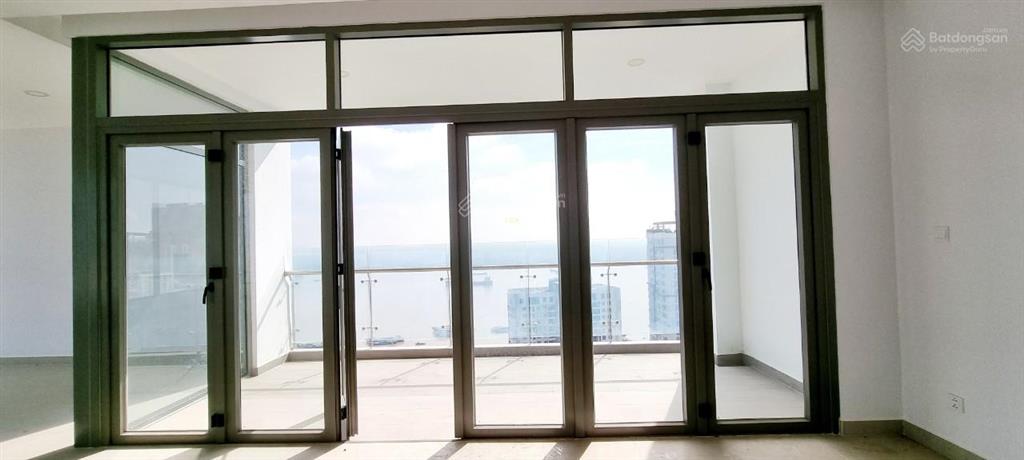 Bán penthouse an gia skyline giá 9 tỷ full nội thất, diện tích 150m2 view sông và quận 1
