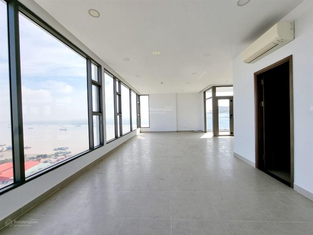 Bán penthouse an gia skyline giá 9 tỷ full nội thất, diện tích 150m2 view sông và quận 1