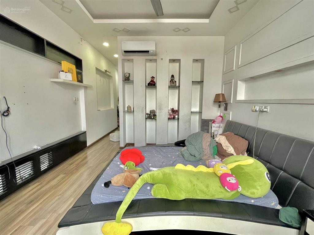 Bán nhà 5 tầng khu phân lô huỳnh đình hai bình thạnh, ô tô ngủ nhà, chính chủ bán định cư 11.9 tỷ