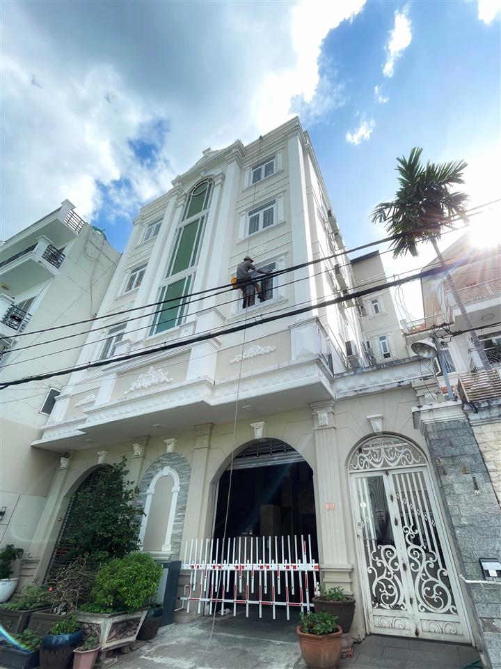 Phòng trọ tiện nghi full nội thất, dt 20m2, 40m2 đầu đường trần não, cách ga metro thảo điền 500m
