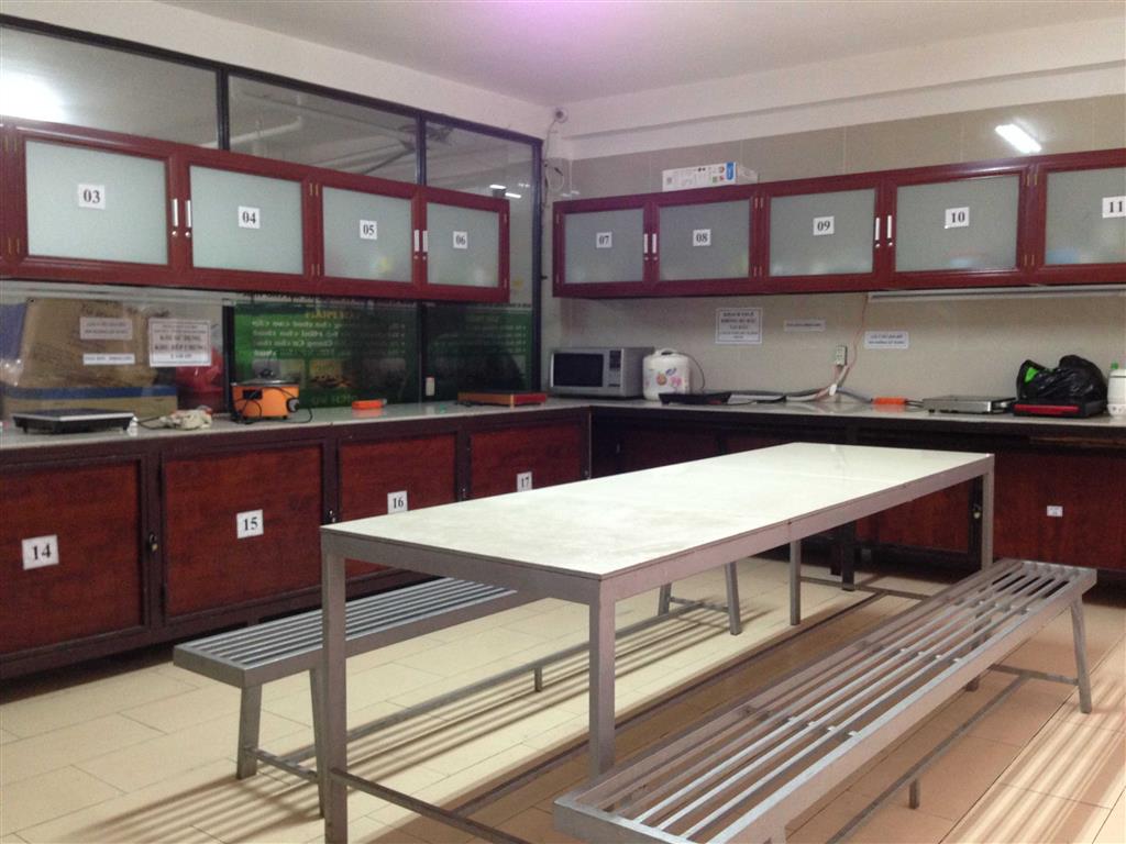 Phòng trọ tiện nghi full nội thất, dt 20m2, 40m2 đầu đường trần não, cách ga metro thảo điền 500m