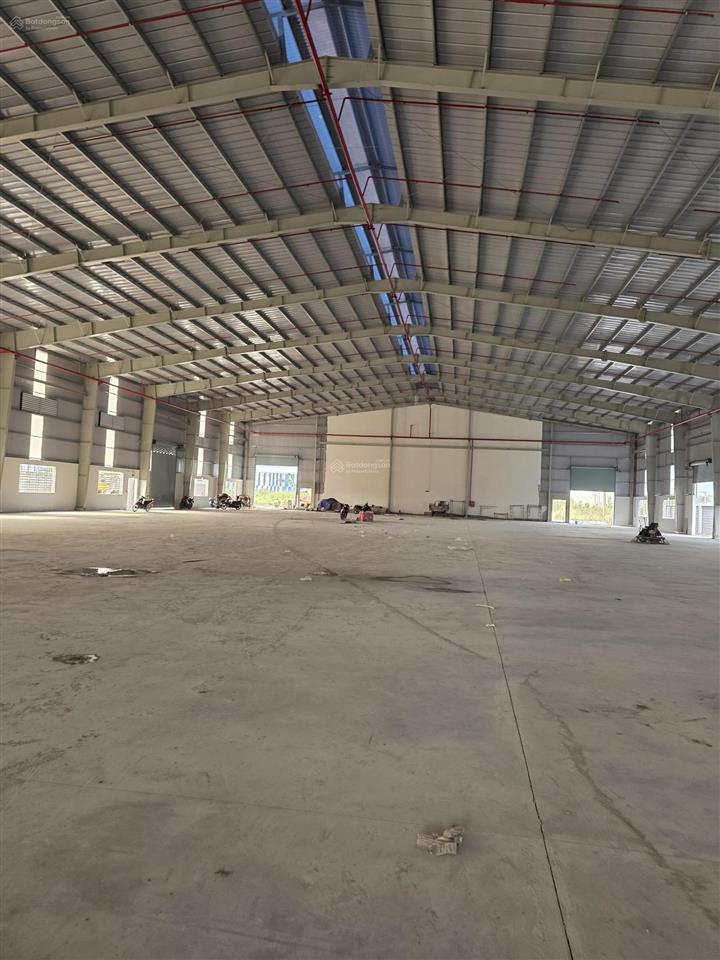 Cho thuê kho xưởng quốc lộ 1a. bình tân
diện tích 3.000m. giá 190 triệu
