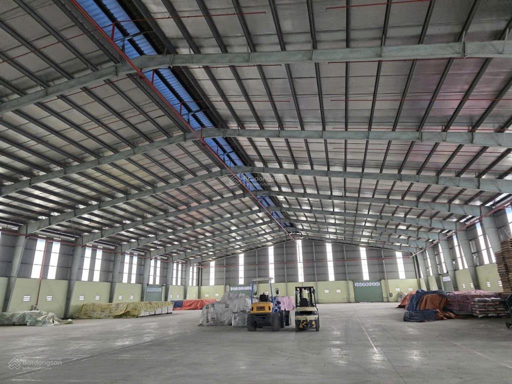 Cho thuê kho xưởng hưng long, bình chánh. diện tích 5.000m, giá 60 triệu/tháng
