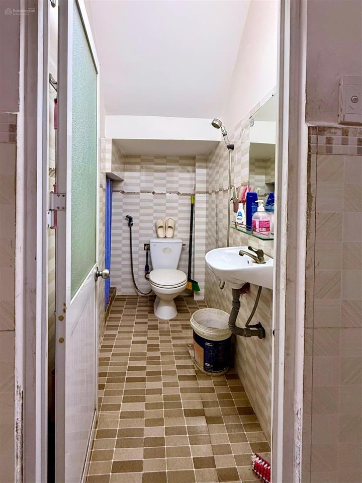 Nhà hẻm 439 phạm văn chí 4x10 1 trệt 2 lầu 1 t 4pn